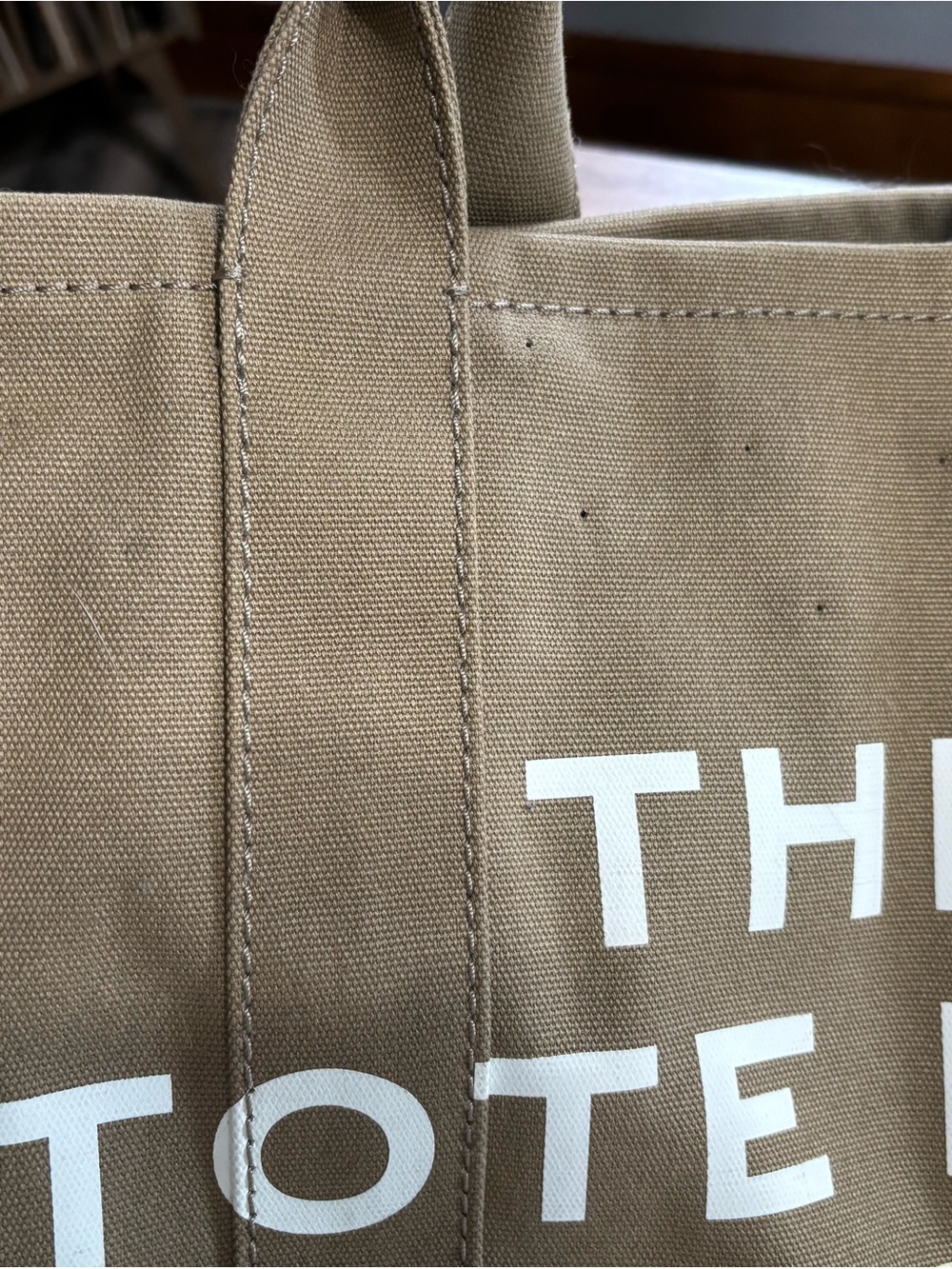 Marc Jacobs Canvas Tote Bag in Kahki with White Logo - Picture 4 of 4